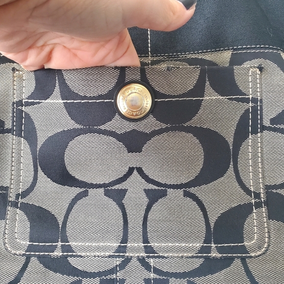 Coach Tote Purse - Picture 3 of 9
